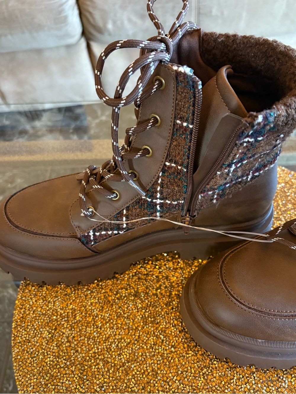 Rocket Dog Brown Plaid Lace-Up Ankle Boots/inside plush foam/side zipper 8.5 - Picture 2 of 8